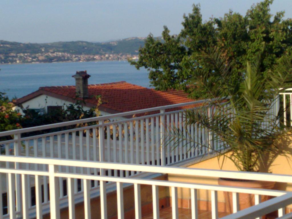 Apartments Salvore Crveni Vrh Luaran gambar